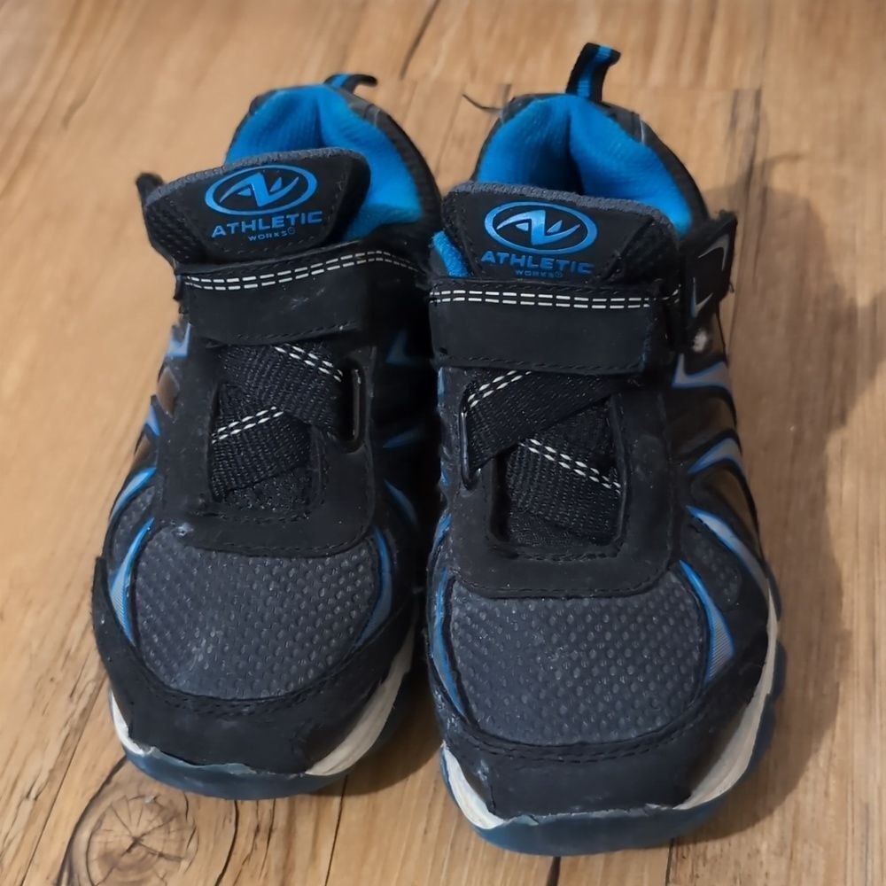 Athletic Works‎ Black and Blue Kids Sneakers Size 12